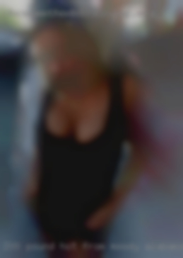 200 pound hot naked 3o0 plys girls from Moody, Alabama.
