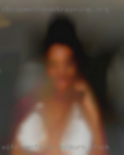 Wife wants to cuck me am horny Ashburn to fuck.